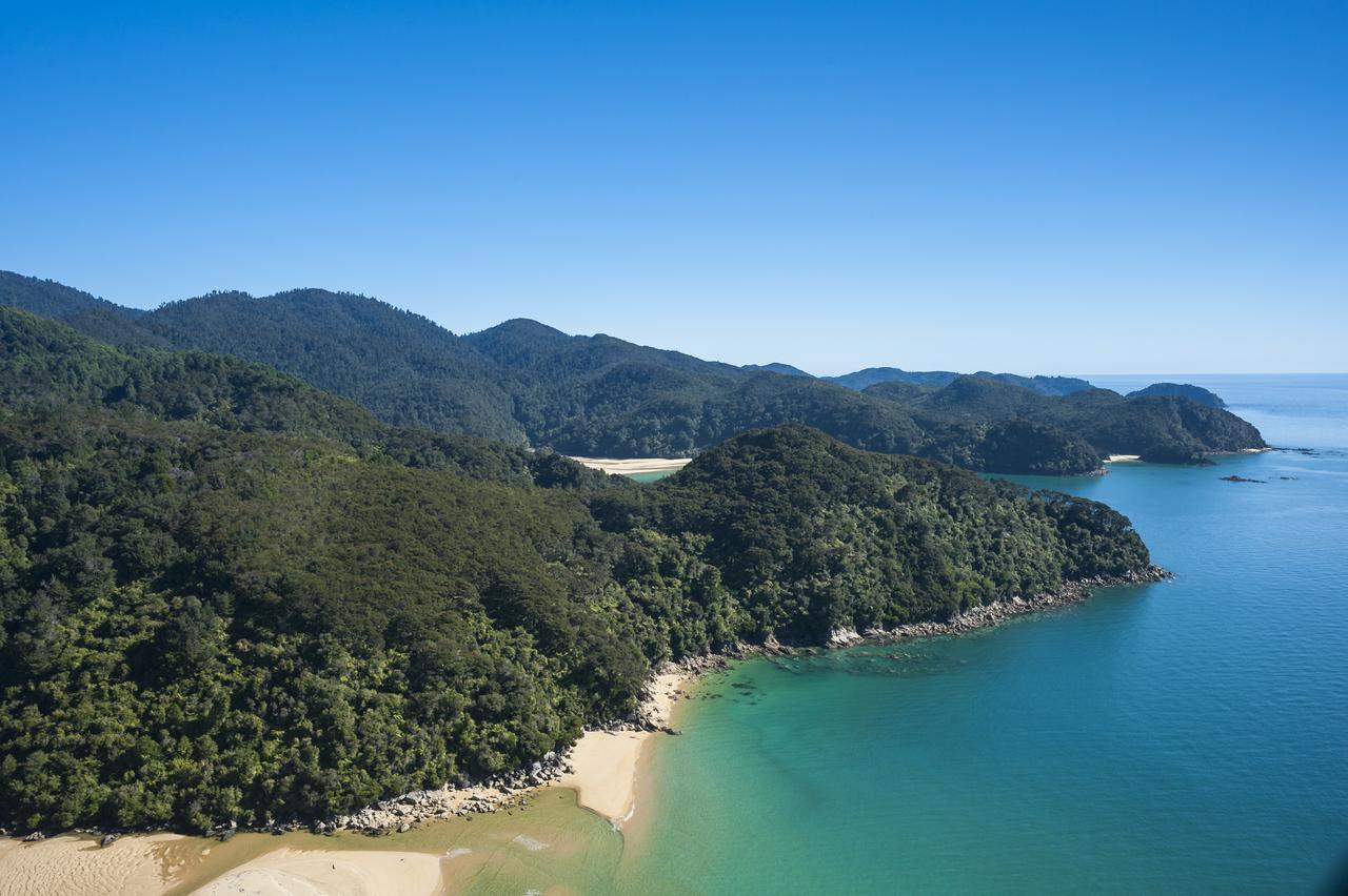 Abel Tasman Lodge Марахау Экстерьер фото